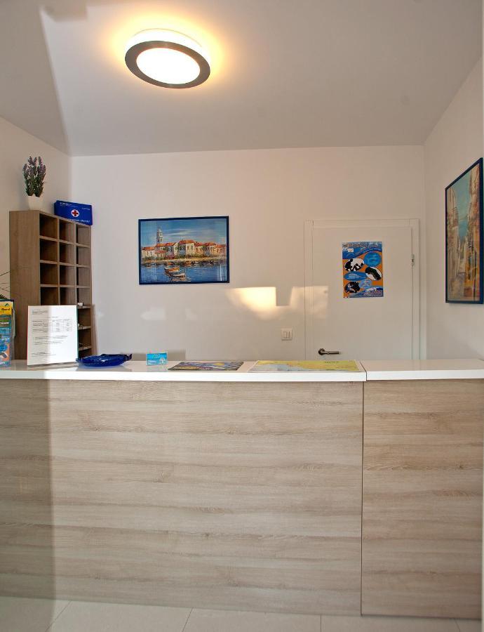 Apartments Maslina II Njivice Extérieur photo