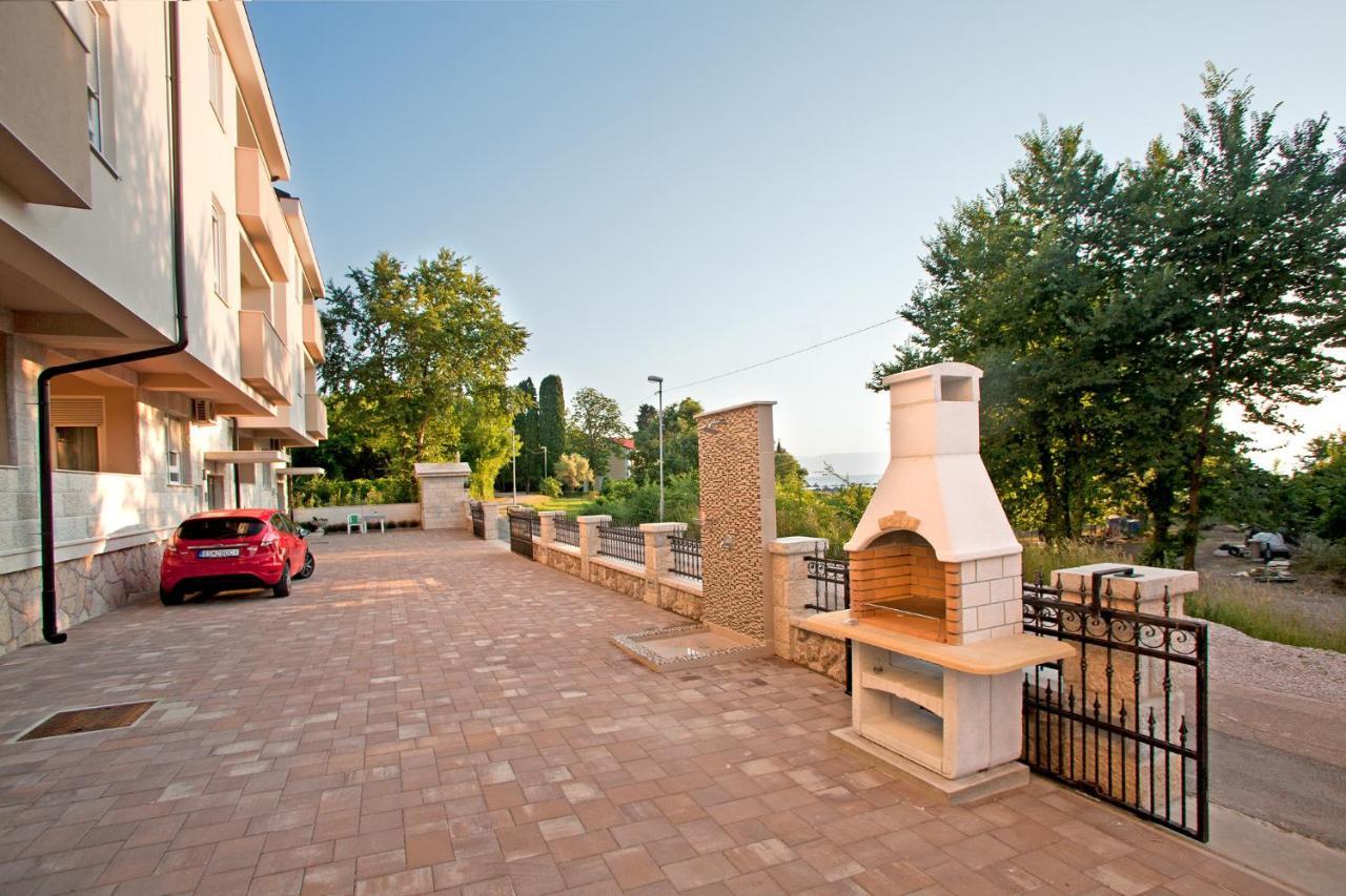 Apartments Maslina II Njivice Extérieur photo