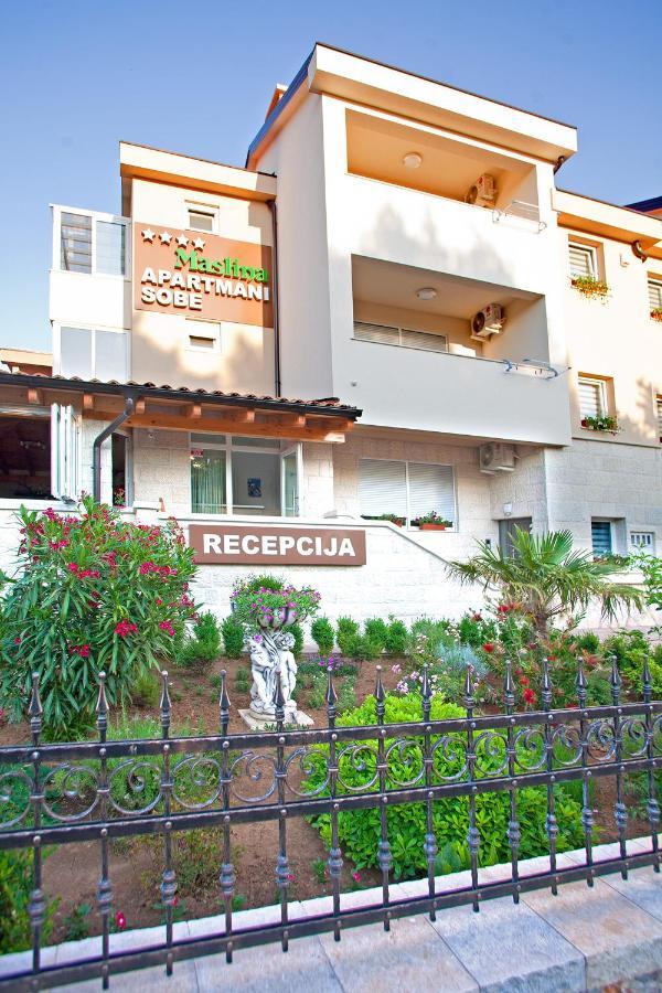 Apartments Maslina II Njivice Extérieur photo