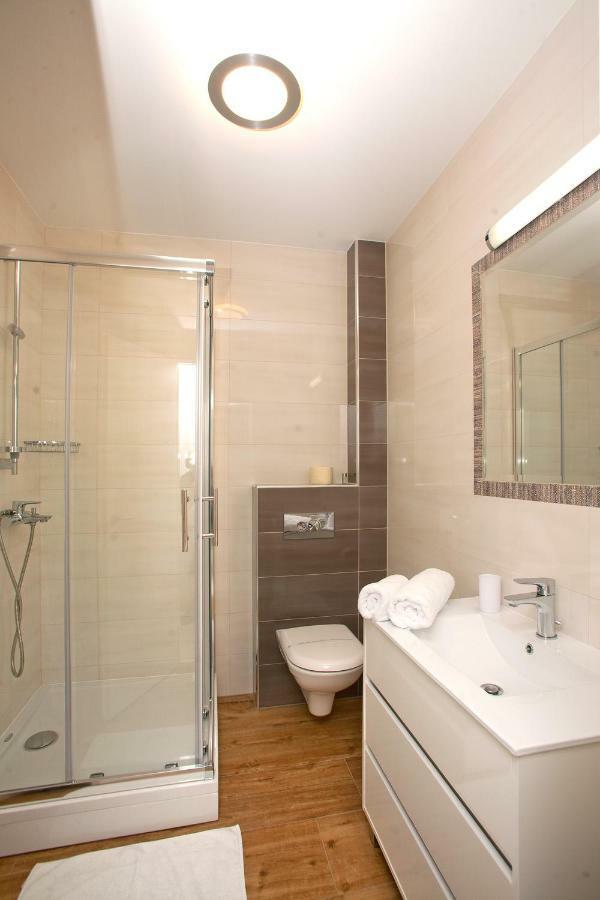 Apartments Maslina II Njivice Extérieur photo