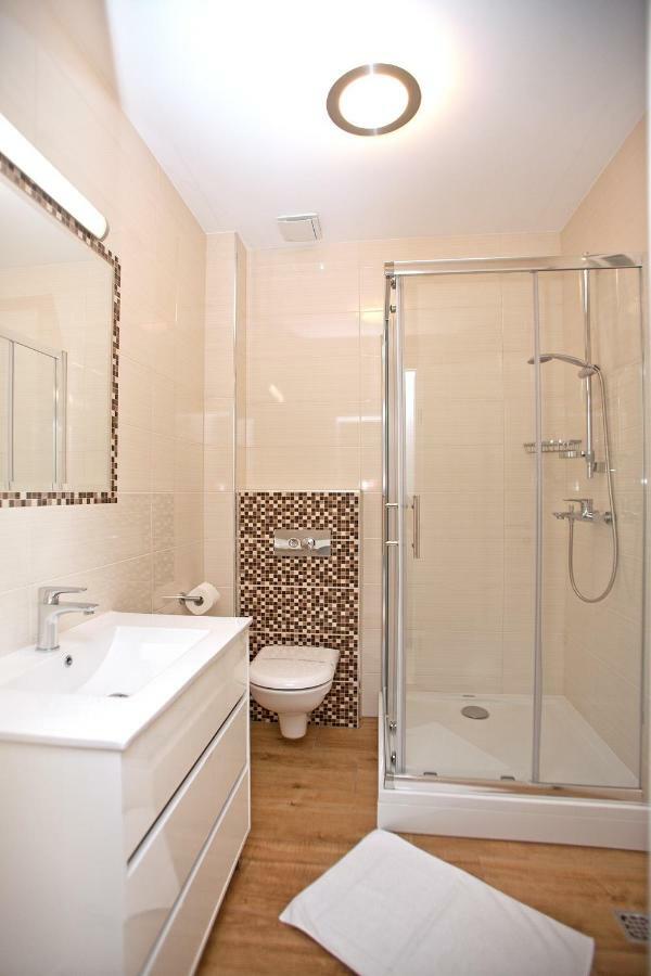 Apartments Maslina II Njivice Extérieur photo